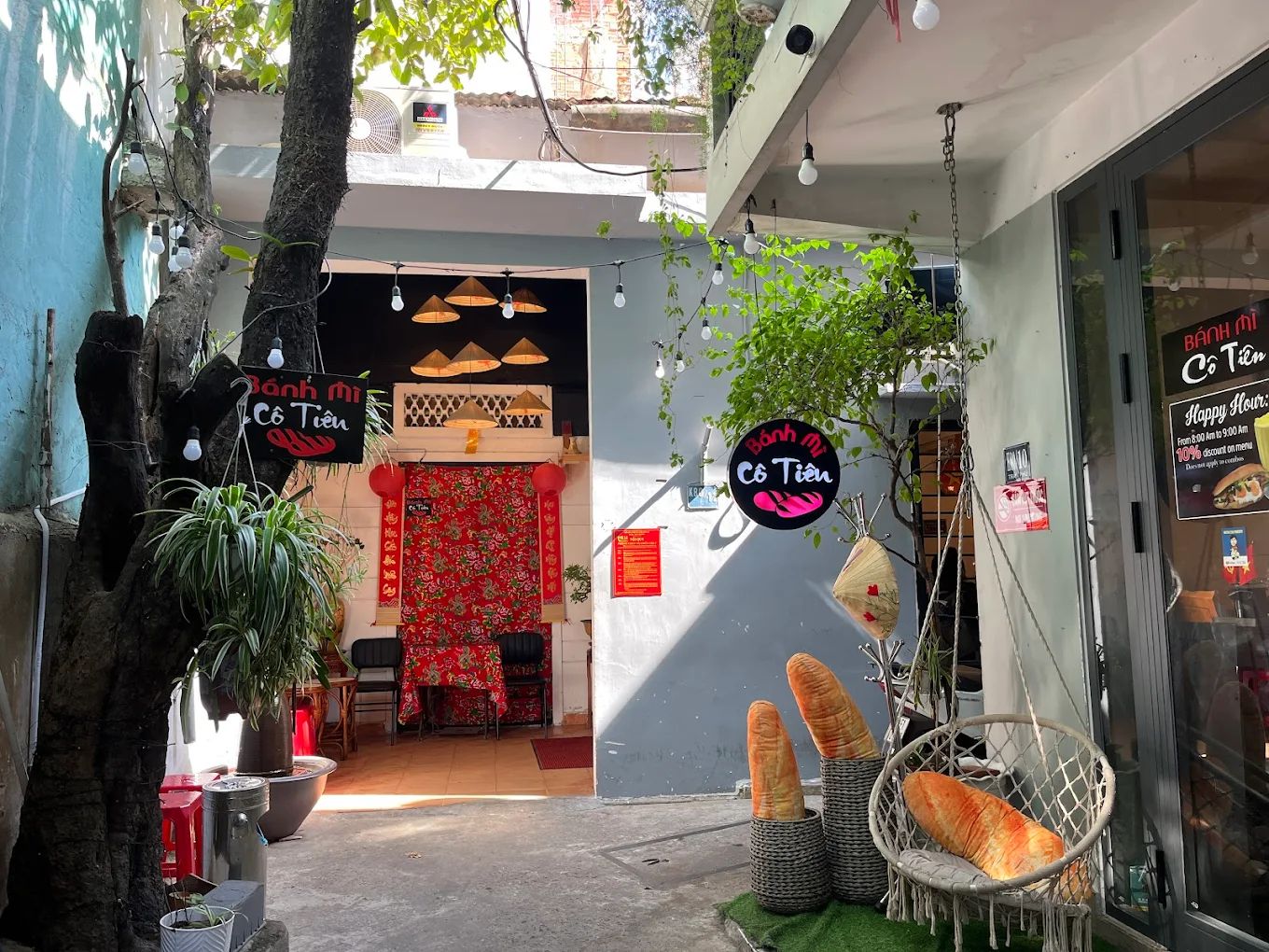 다낭 맛집 - 반미 맛집 로컬 식당 추천